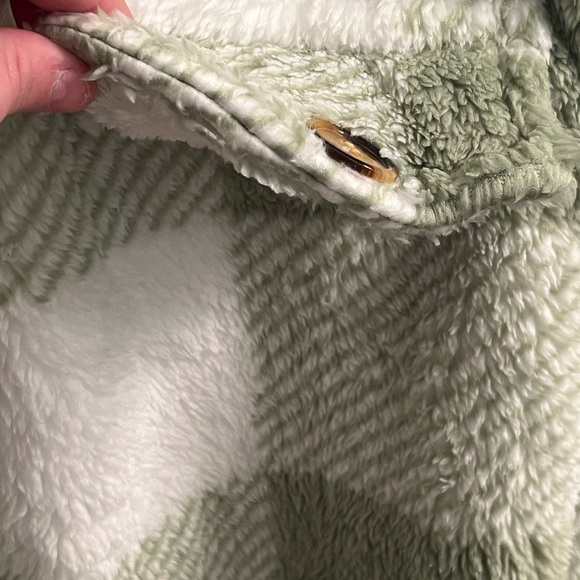 Fuzzy teddy plaid shacket - Picture 8 of 11